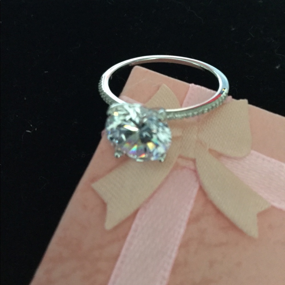 Sterling silver solitaire white sapphire